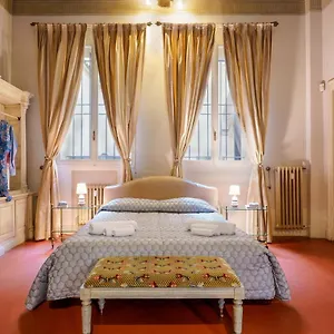 Aldrovandi, With Private Garden , Bologna Italia
